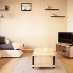 Apartment , Jardin 250m2 Et Cosy De 60 M2 Au Centre *
