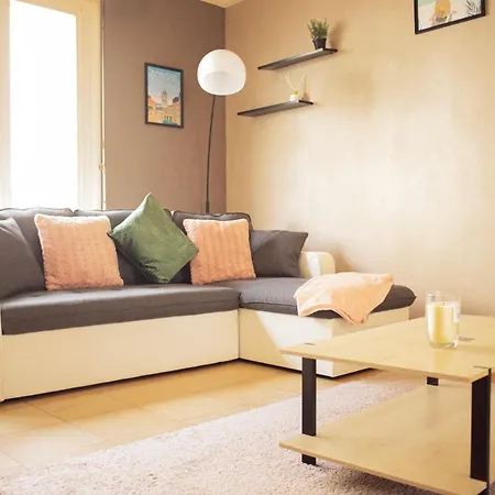 Appartement , Jardin 250m2 Et Cosy De 60 M2 Au Centre *